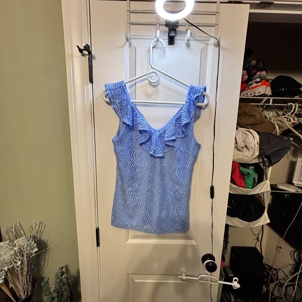 NWT Lilly Pulitzer Women's Size Small Alessa Top Blue Peri Flowing Leaf Face Top